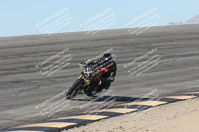 media/Oct-13-2025-Moto Forza (Mon) [[a66d839500]]/3-B Group/Session 2 (Bowl)/